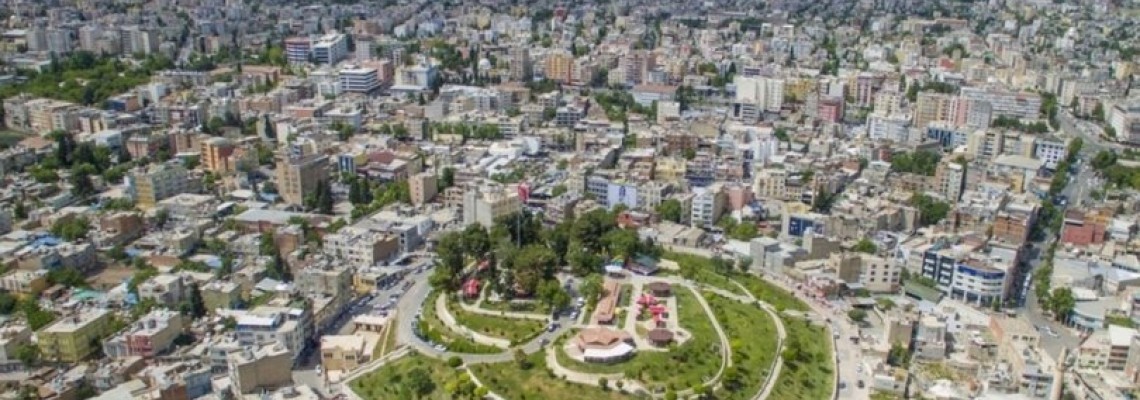 Adıyaman Zeytin Filesi, Agril (Don kırağı örtüsü), Sera Örtüsü, Ebatlı Branda, Gölgelik File, ABK Siyah Taban Zirai Örtüsü, Siyah Mulch, Çilek Naylon, Mısır Silaj Örtüsü, Silaj File, Silaj Strech, Silaj Balya Ambalaj ve Baskılı - Baskısız Çuval, Bigbag