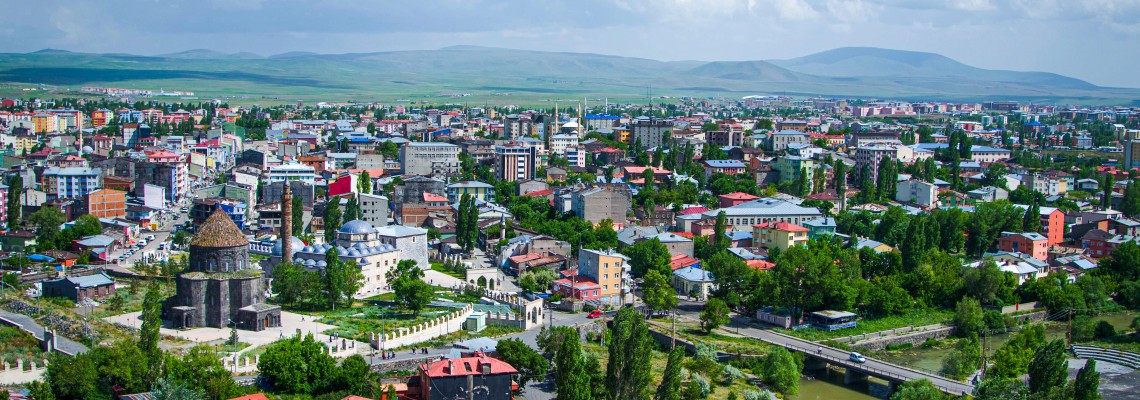 Kars Zeytin Filesi, Agril (Don kırağı örtüsü), Sera Örtüsü, Ebatlı Branda, Gölgelik File, ABK Siyah Taban Zirai Örtüsü, Siyah Mulch, Çilek Naylon, Mısır Silaj Örtüsü, Silaj File, Silaj Strech, Silaj Balya Ambalaj ve Baskılı - Baskısız Çuval, Bigbag