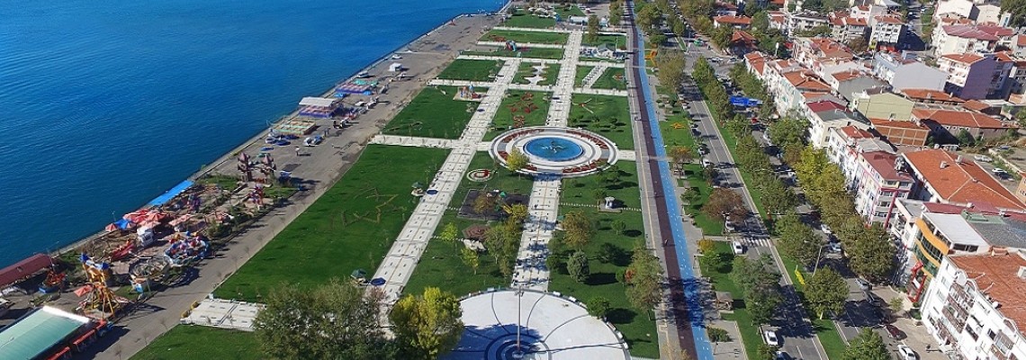 Tekirdağ Zeytin Filesi, Agril (Don kırağı örtüsü), Sera Örtüsü, Ebatlı Branda, Gölgelik File, ABK Siyah Taban Zirai Örtüsü, Siyah Mulch, Çilek Naylon, Mısır Silaj Örtüsü, Silaj File, Silaj Strech, Silaj Balya Ambalaj ve Baskılı - Baskısız Çuval, Bigbag