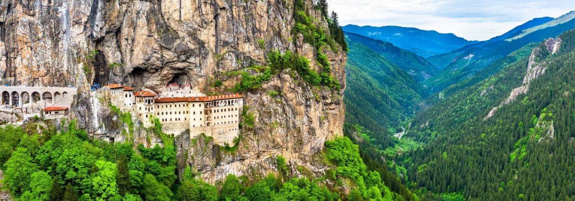 Trabzon Zeytin Filesi, Agril (Don kırağı örtüsü), Sera Örtüsü, Ebatlı Branda, Gölgelik File, ABK Siyah Taban Zirai Örtüsü, Siyah Mulch, Çilek Naylon, Mısır Silaj Örtüsü, Silaj File, Silaj Strech, Silaj Balya Ambalaj ve Baskılı - Baskısız Çuval, Bigbag